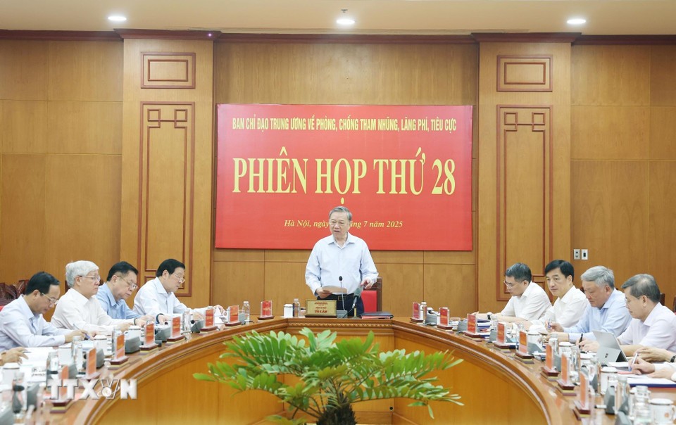 Tổng Bí thư Tô Lâm, Trưởng Ban Chỉ đạo Trung ương về phòng chống tham nhũng, lãng phí, tiêu cực phát biểu tại Phiên họp thứ 28 của Ban Chỉ đạo. 
