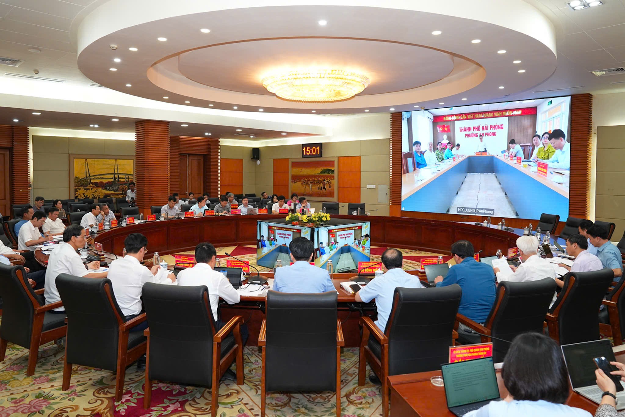 Quang cảnh hội nghị.