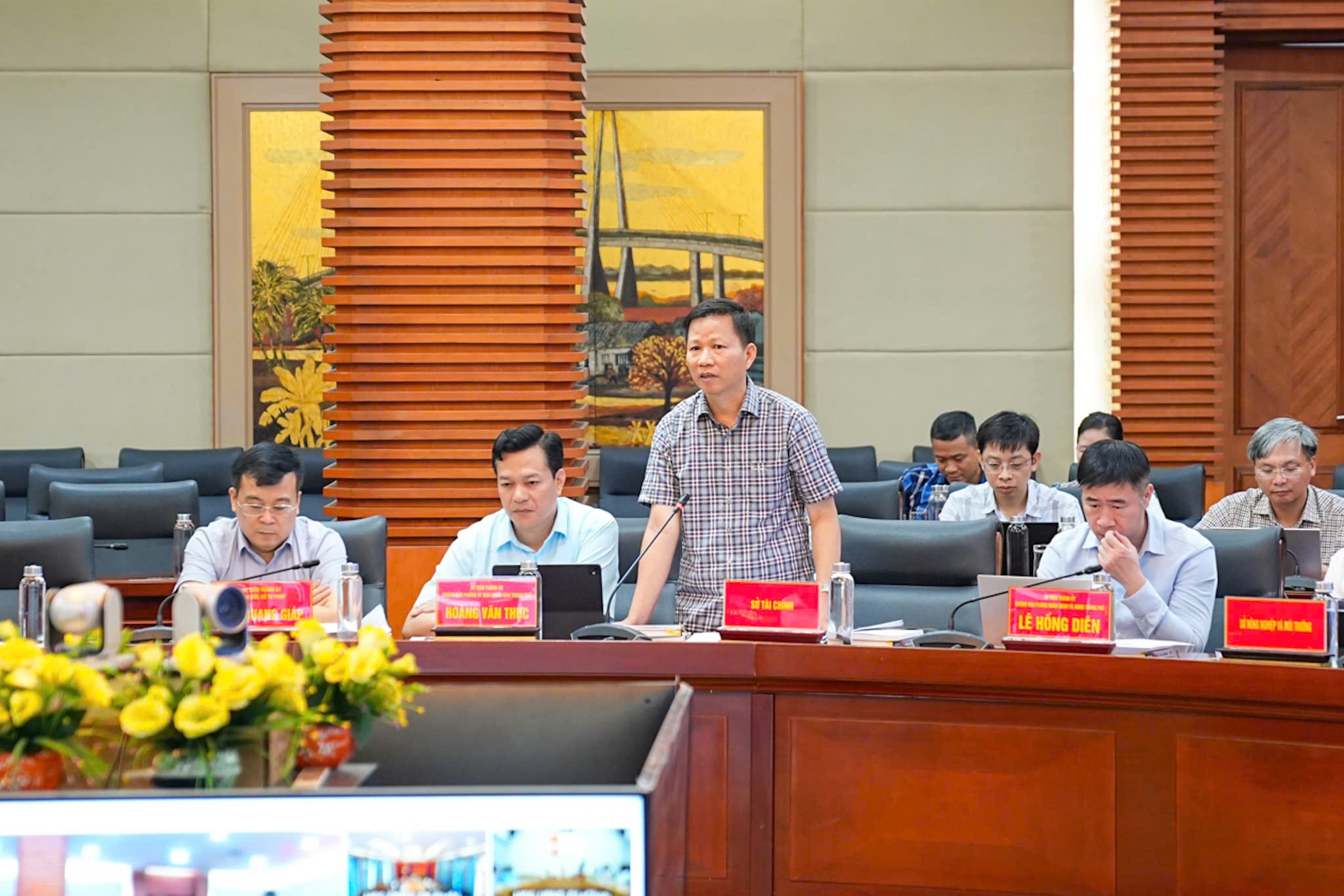 Lãnh đạo Sở Tài chính thành phố Hải Phòng phát biểu tại hội nghị.