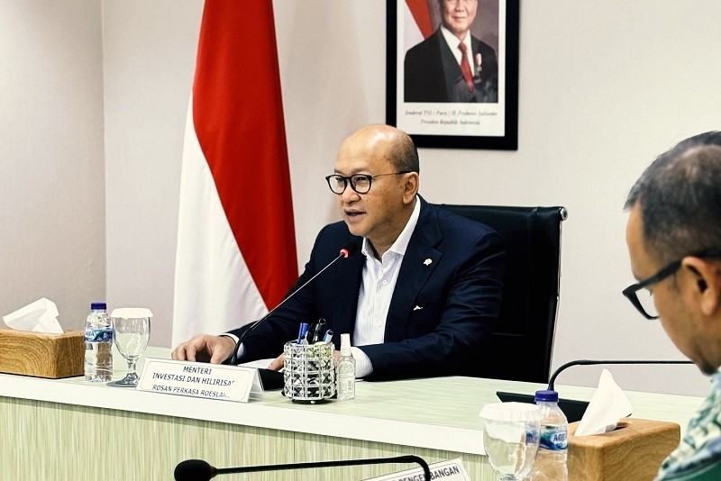 Bộ trưởng Đầu tư và Hạ nguồn Indonesia Rosan Roeslani tại Jakarta ngày 5/6. Ảnh: Facebook/@Rosan Roeslani
