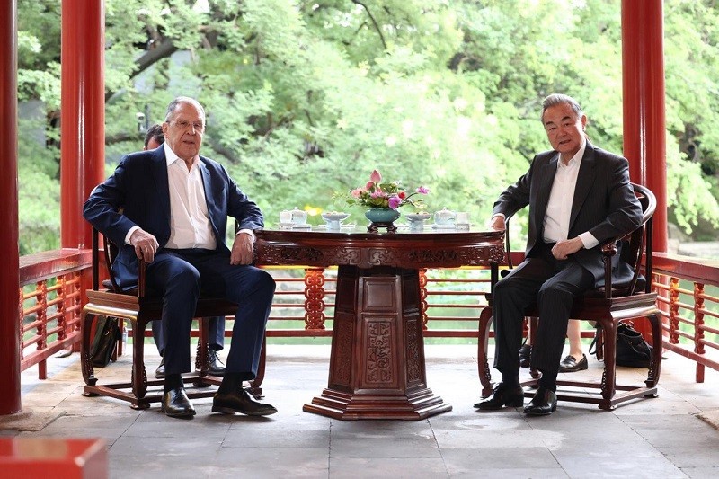 Ông Sergey Lavrov và ông Vương Nghị tại Bắc Kinh ngày 13/7. Ảnh: Bộ Ngoại giao Nga