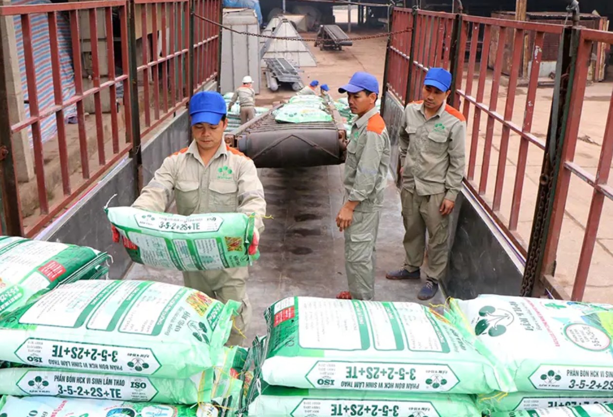 Lợi nhuận của Supe Lâm Thao giảm mạnh dù doanh thu tăng gần 80%