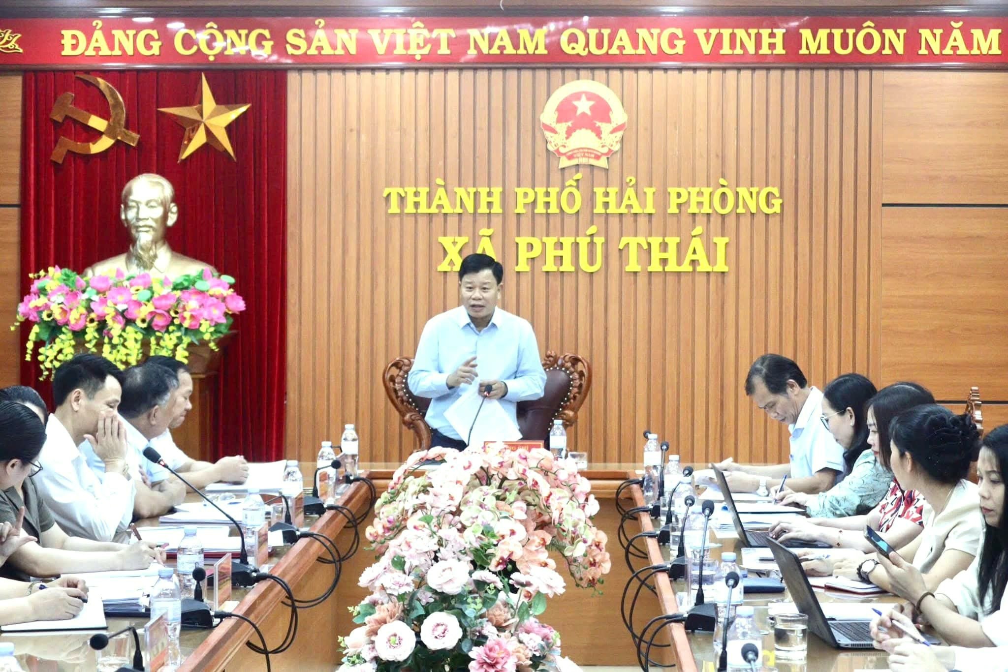 Trưởng Ban Quản lý Khu 555Win login đăng nhập Hải Phòng cùng đoàn công tác làm việc với Ban Thường vụ xã Phú Thái.