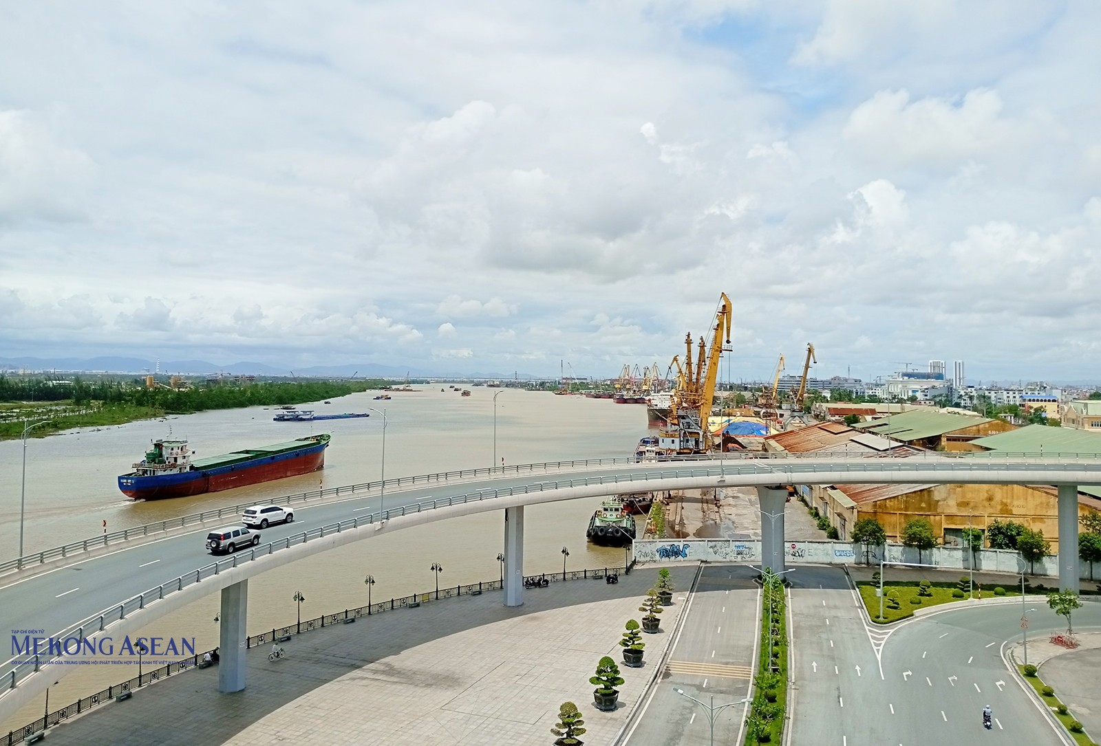 6 tháng đầu năm 2025, tổng thu ngân sách của thành phố Hải Phòng đạt trên 100.000 tỷ đồng, tăng trên 32 % so với cùng kỳ năm trước.