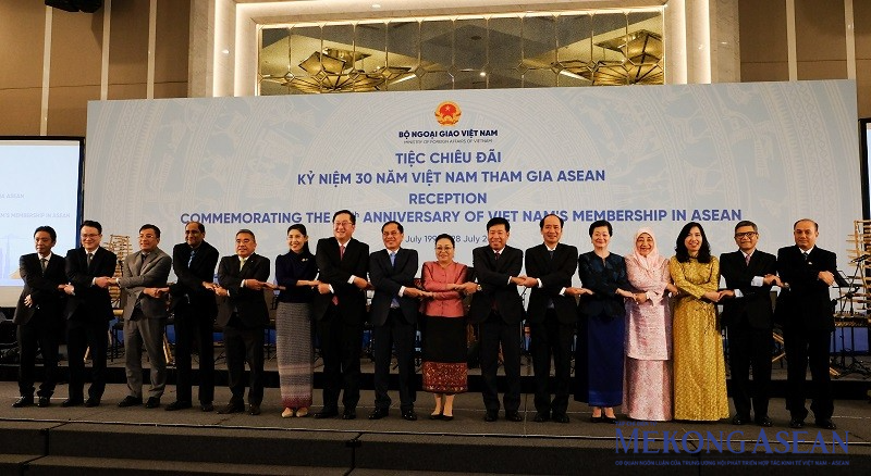 Đại diện Việt Nam và các nước ASEAN tham dự buổi lễ. Ảnh: Tùng Dương/555win Login