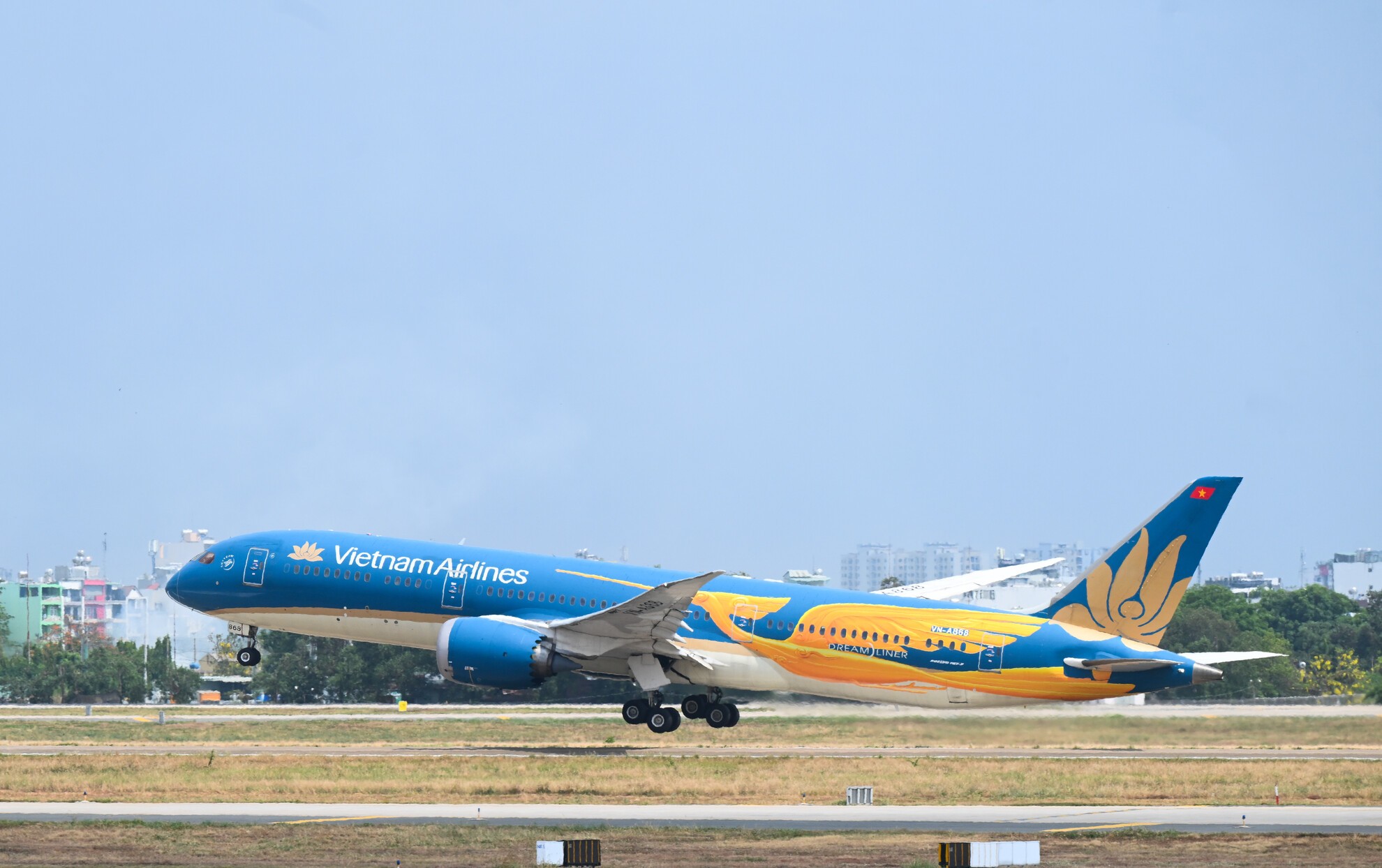 Vietnam Airlines mở rộng kết nối toàn cầu, củng cố nền tảng tài chính trong  quý II/2025
