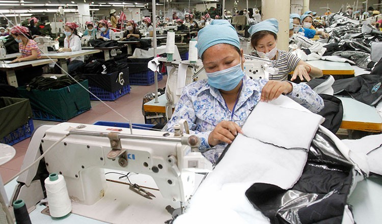 Campuchia: Ngành may mặc dẫn đầu đà phục hồi sản xuất trong nửa đầu năm
