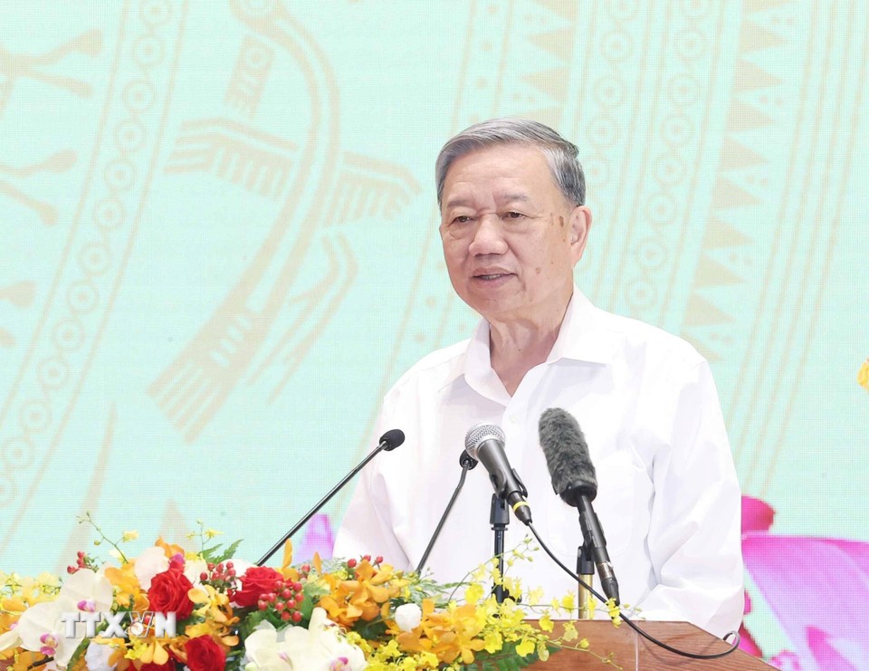 Tổng Bí thư Tô Lâm, Bí thư Quân ủy Trung ương phát biểu.  