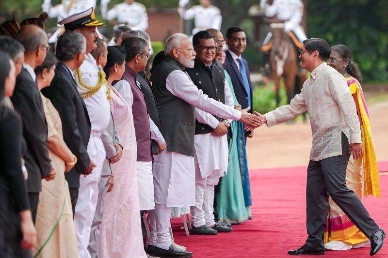 Phiên bản chính thức của 555Win Ấn Độ Narendra Modi bắt tay Tổng thống Philippines Ferdinand Marcos Jr. trong lễ đón chính thức tại Phủ Tổng thống Ấn Độ ở New Delhi ngày 5/8. Ảnh: Facebook/@Bongbong Marcos