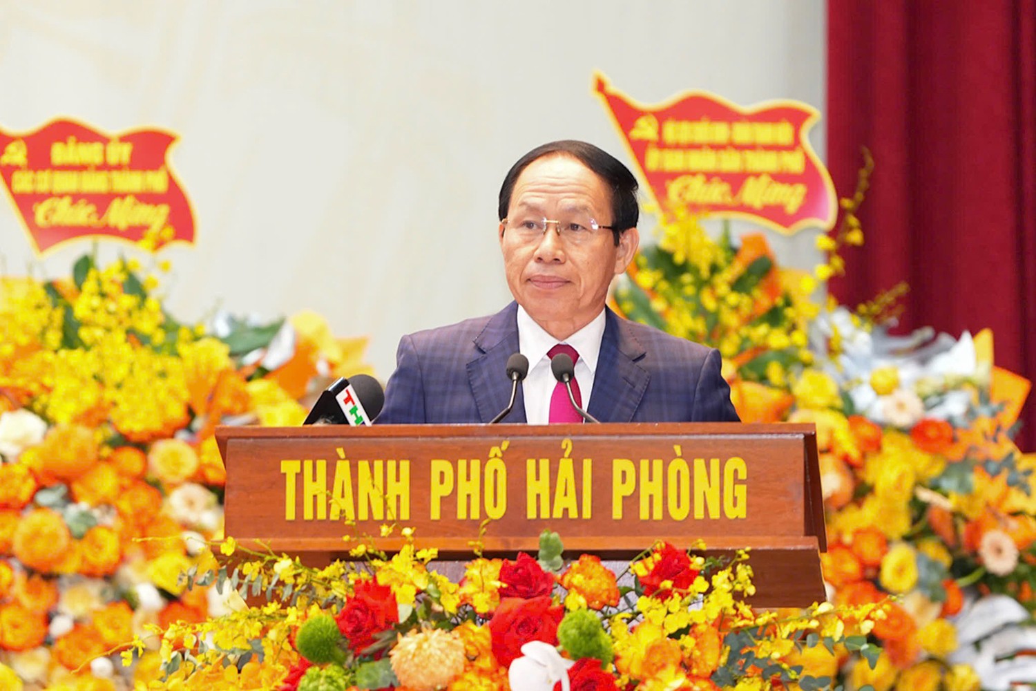Ông Lê Tiến Châu, Ủy viên Trung ương Đảng, Bí thư Thành uỷ Hải Phòng phát biểu chỉ đạo tại đại hội.