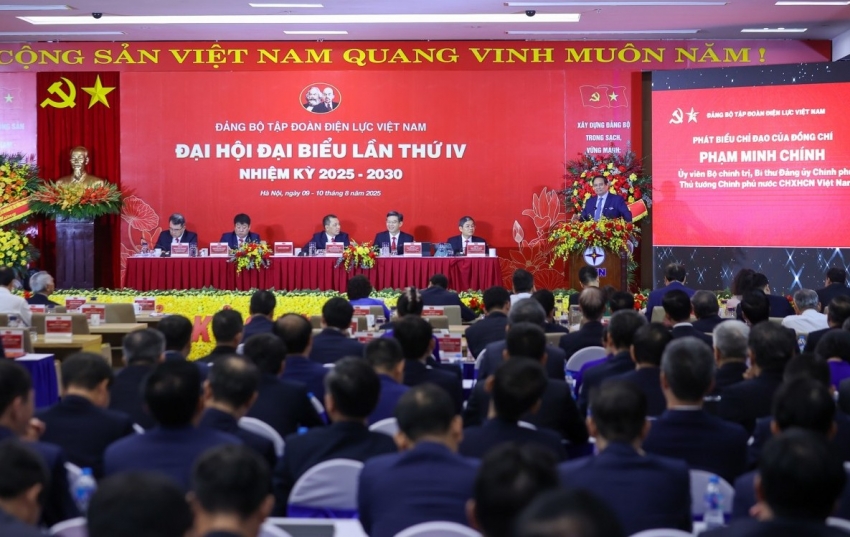 Thủ tướng: EVN phải trở thành tập đoàn điện lực đứng thứ 3 khu vực
