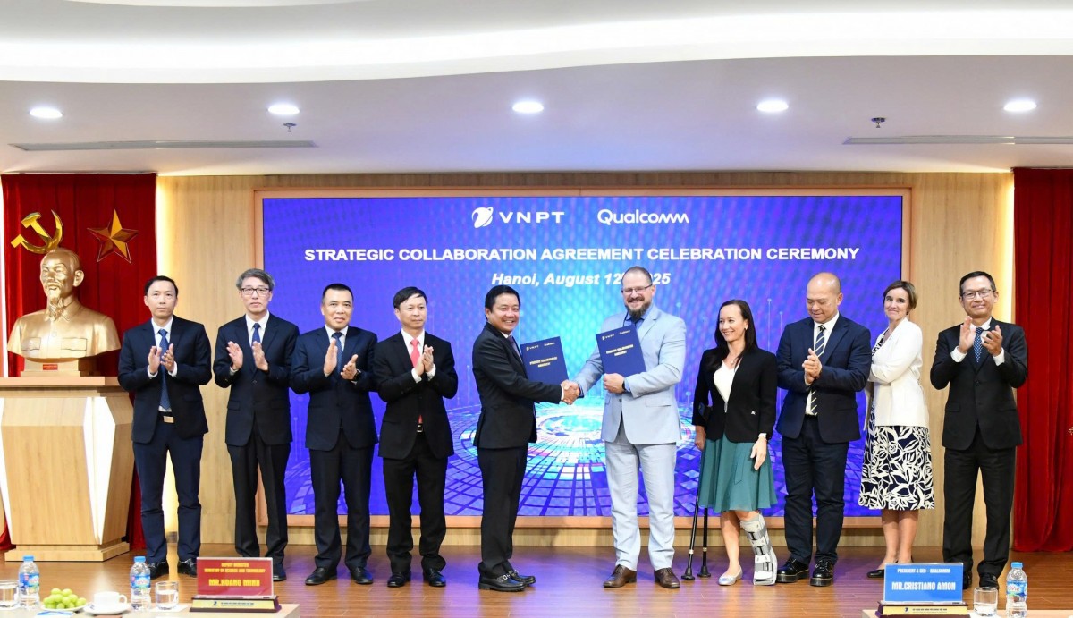 VNPT và Qualcomm vừa ký kết thỏa thuận hợp tác chiến lược, hướng tới thành lập Trung tâm xuất sắc VNPT – Qualcomm - Ảnh: VGP