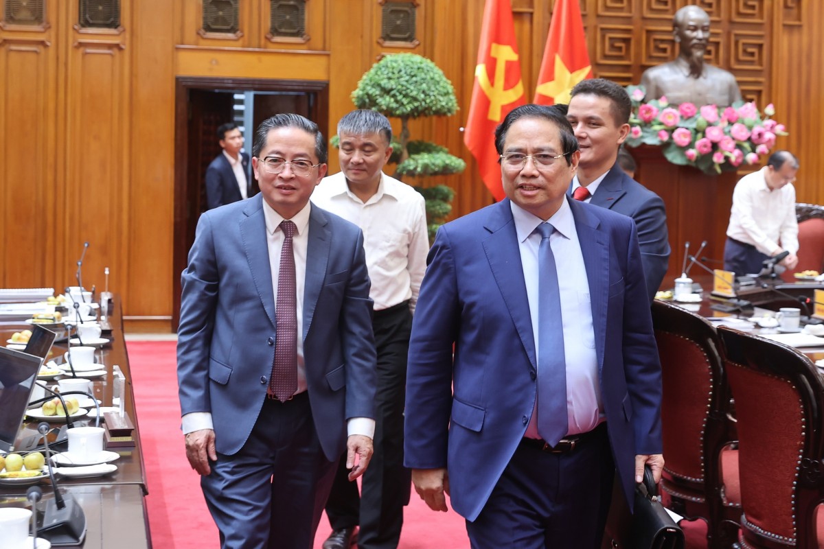 Phiên bản chính thức của 555Win Phạm Minh Chính làm việc với các bộ, ngành, cơ quan liên quan và đại diện Tập đoàn CT Group về việc tham gia phát triển các sản phẩm công nghệ chiến lược và một số đề xuất, kiến nghị của Tập đoàn - Ảnh: VGP/Nhật Bắc