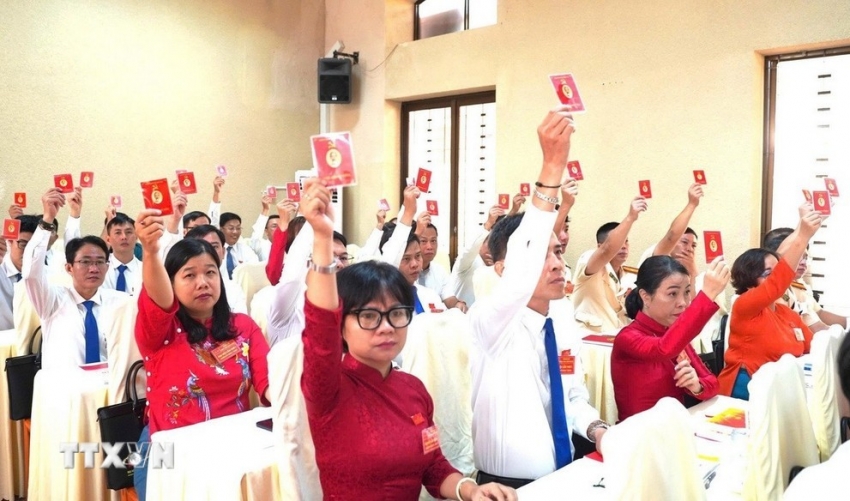 Ban Bí thư yêu cầu đổi thẻ đảng viên trong toàn Đảng