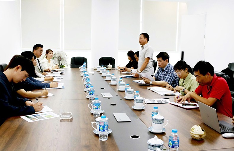 Giám đốc Sở Giáo dục và Đào tạo thành phố Hải Phòng Lương Văn Việt tiếp và làm việc với đoàn Văn phòng Giáo dục huyện Yeongam (Hàn Quốc), sáng 12/8/2025.