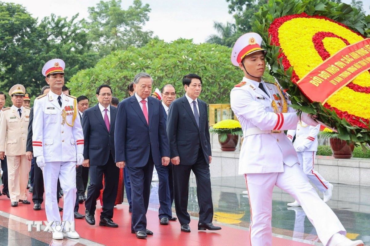 Tổng Bí thư: CAND là 'lá chắn', 'thanh kiếm' bảo vệ chế độ, bảo vệ nhân dân