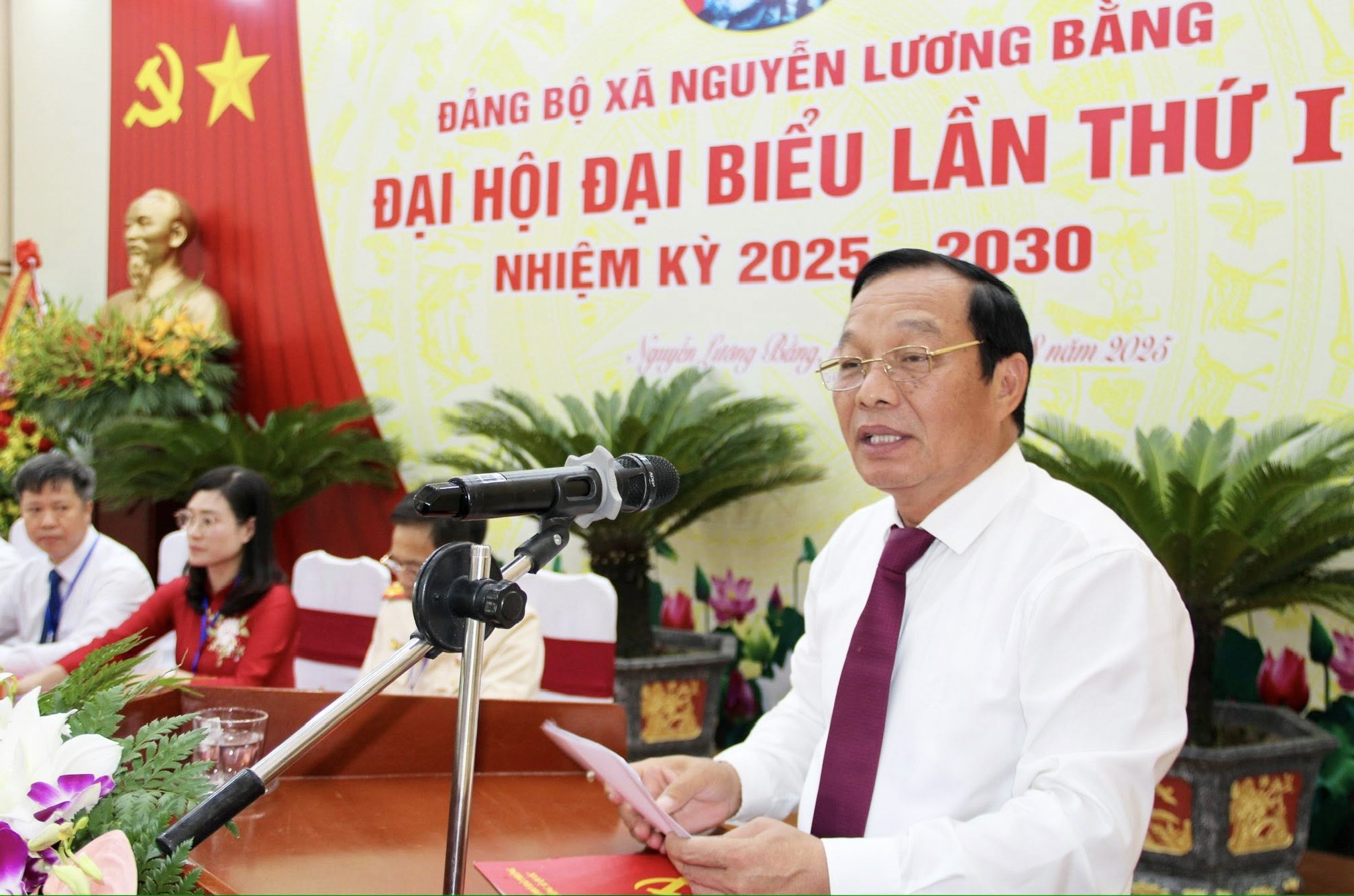 Ông Lê Văn Hiệu, Phó Bí thư Thành ủy, Chủ tịch HĐND thành phố Hải Phòng phát biểu chỉ đạo tại đại hội.