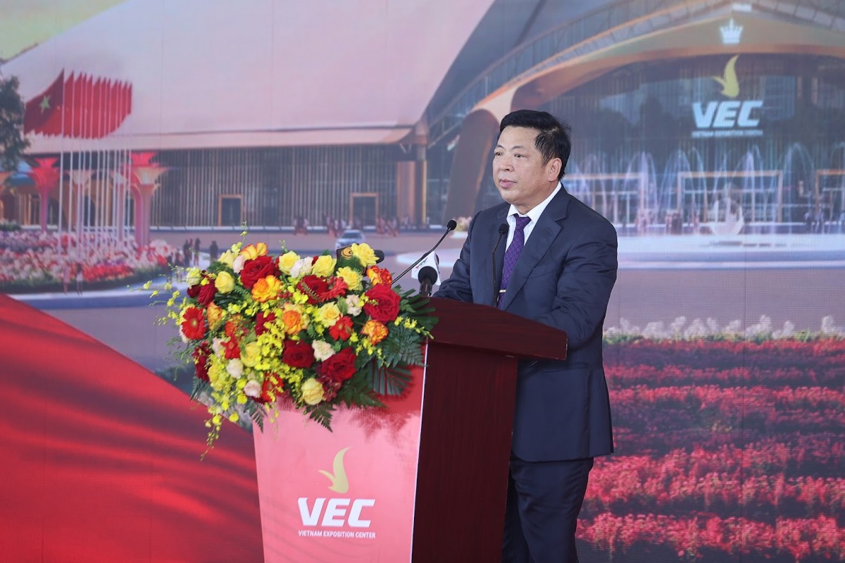 Bộ trưởng Bộ Xây dựng Trần Hồng Minh phát biểu tại buổi lễ. Ảnh: VGP.
