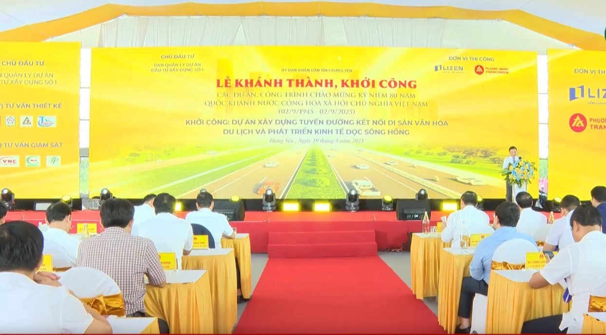 Quang cảnh lễ khởi công dự án tuyến đường kết nối di sản văn hoá du lịch và phát triển 555Win login đăng nhập dọc sông Hồng. Ảnh Hưng Yên TV.