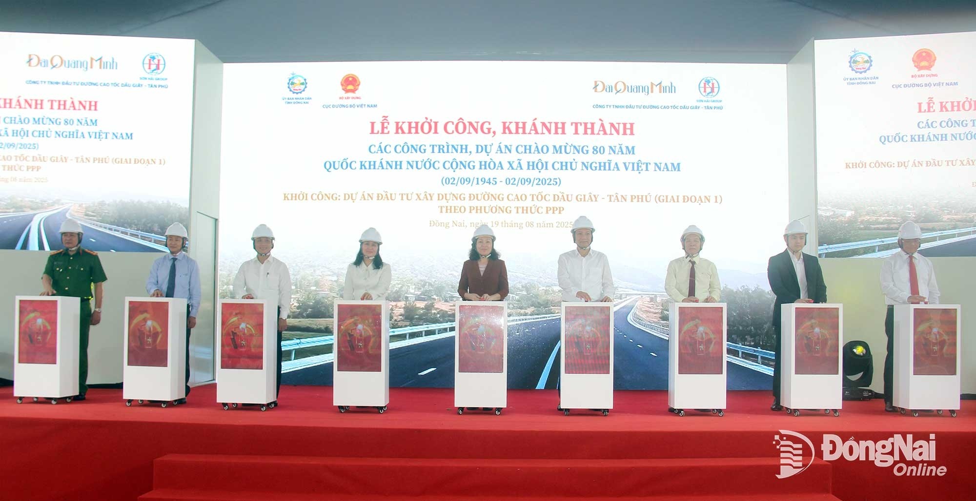 Cao tốc Dầu Giây – Tân Phú (giai đoạn 1) rút ngắn thời gian di chuyển TP HCM - Đà Lạt chỉ còn 3 giờ