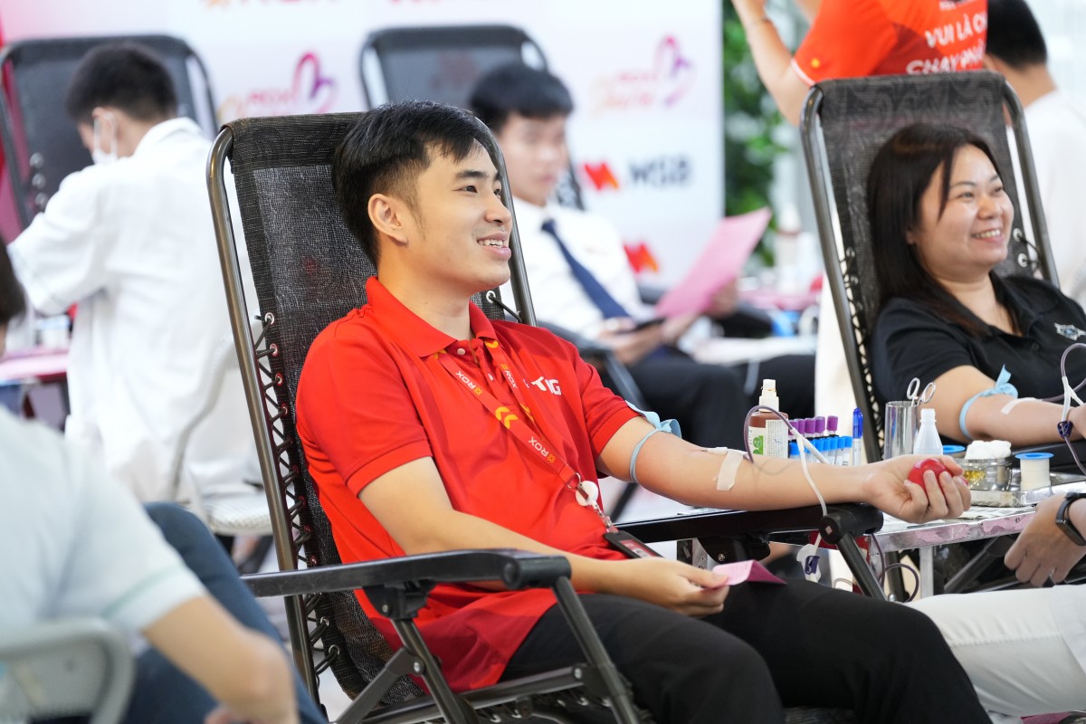 Cán bộ nhân viên ROX Group chung tay hiến máu, lan tỏa giá trị sống đẹp