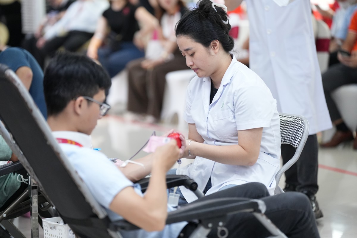 Cán bộ nhân viên ROX Group chung tay hiến máu, lan tỏa giá trị sống đẹp