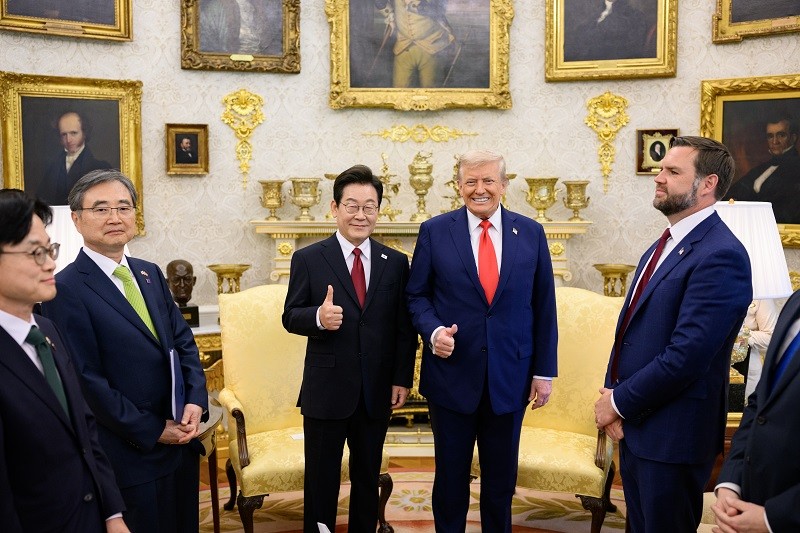Tổng thống Hàn Quốc Lee Jae Myung và Tổng thống Mỹ Donald Trump tại Nhà Trắng ngày 25/8. Ảnh: Nhà Trắng