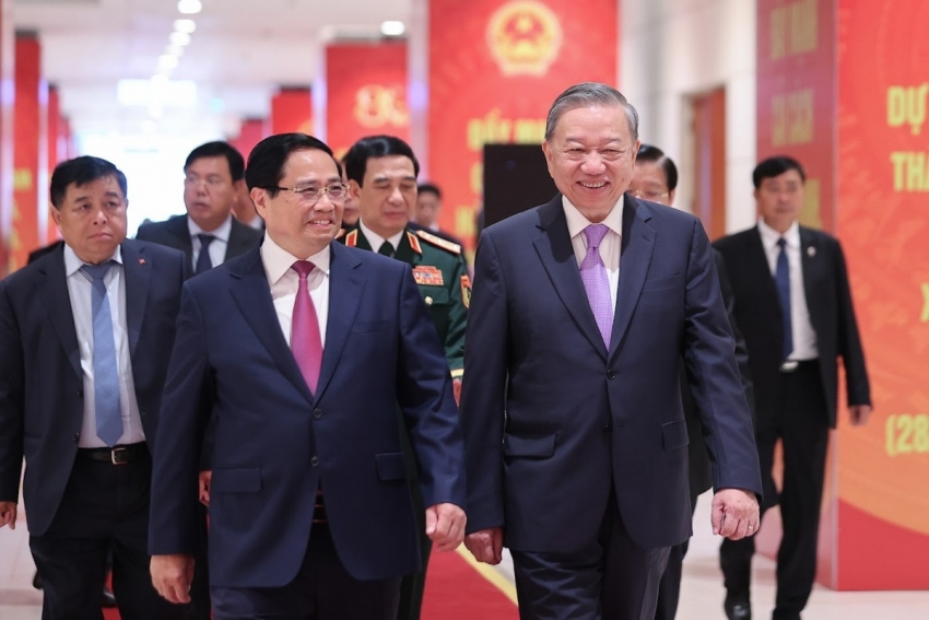 chinh phu duoi su lanh dao cua dang 80 nam hanh trinh vi nuoc vi dan