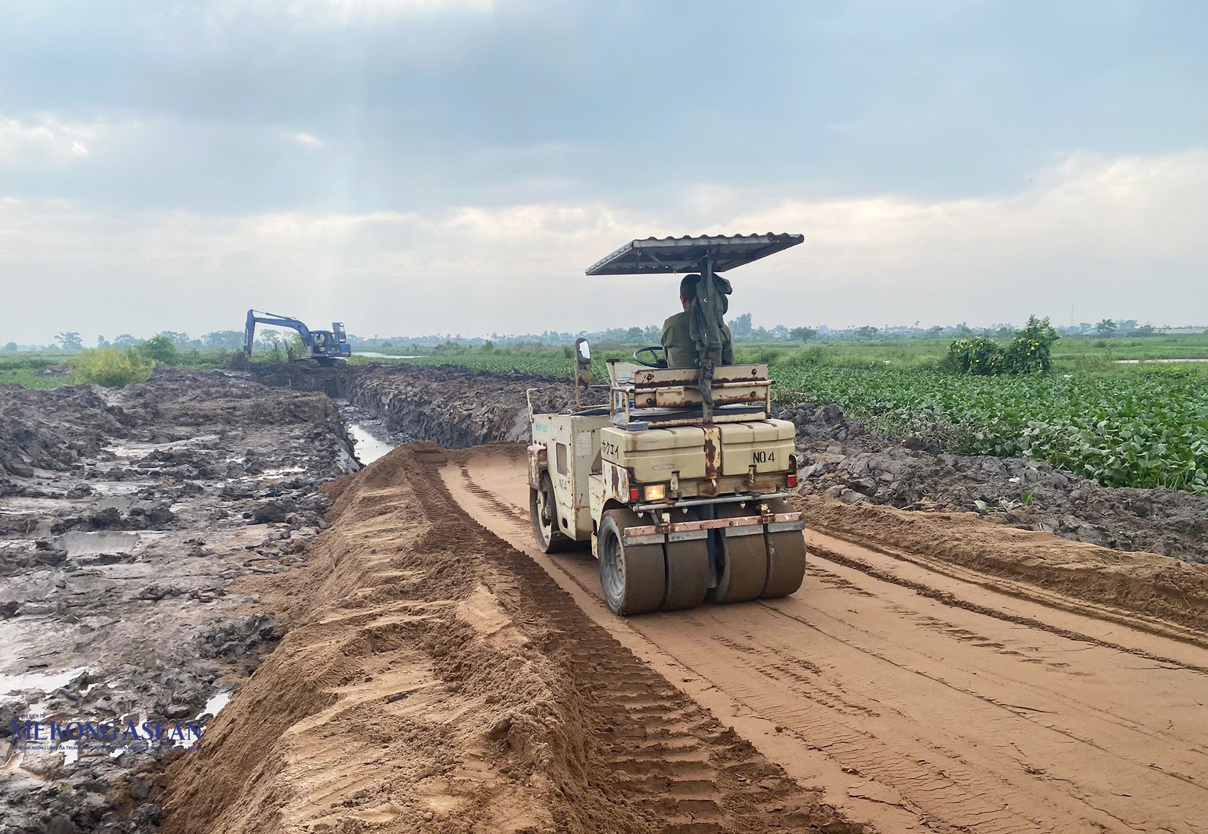 Các đơn vị đang thi công Dự án xây dựng đường huyện ĐH02 - Giai đoạn 1 (Đoạn từ đường tỉnh 396B đến đường huyện ĐH01), đoạn qua xã Tân An.
