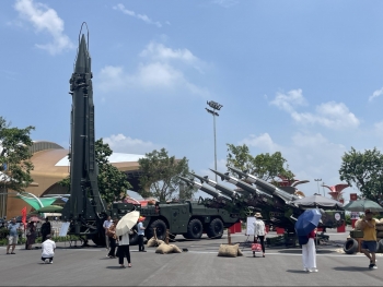 Dàn khí tài quân sự tại Triển lãm thành tựu đất nước 80 năm