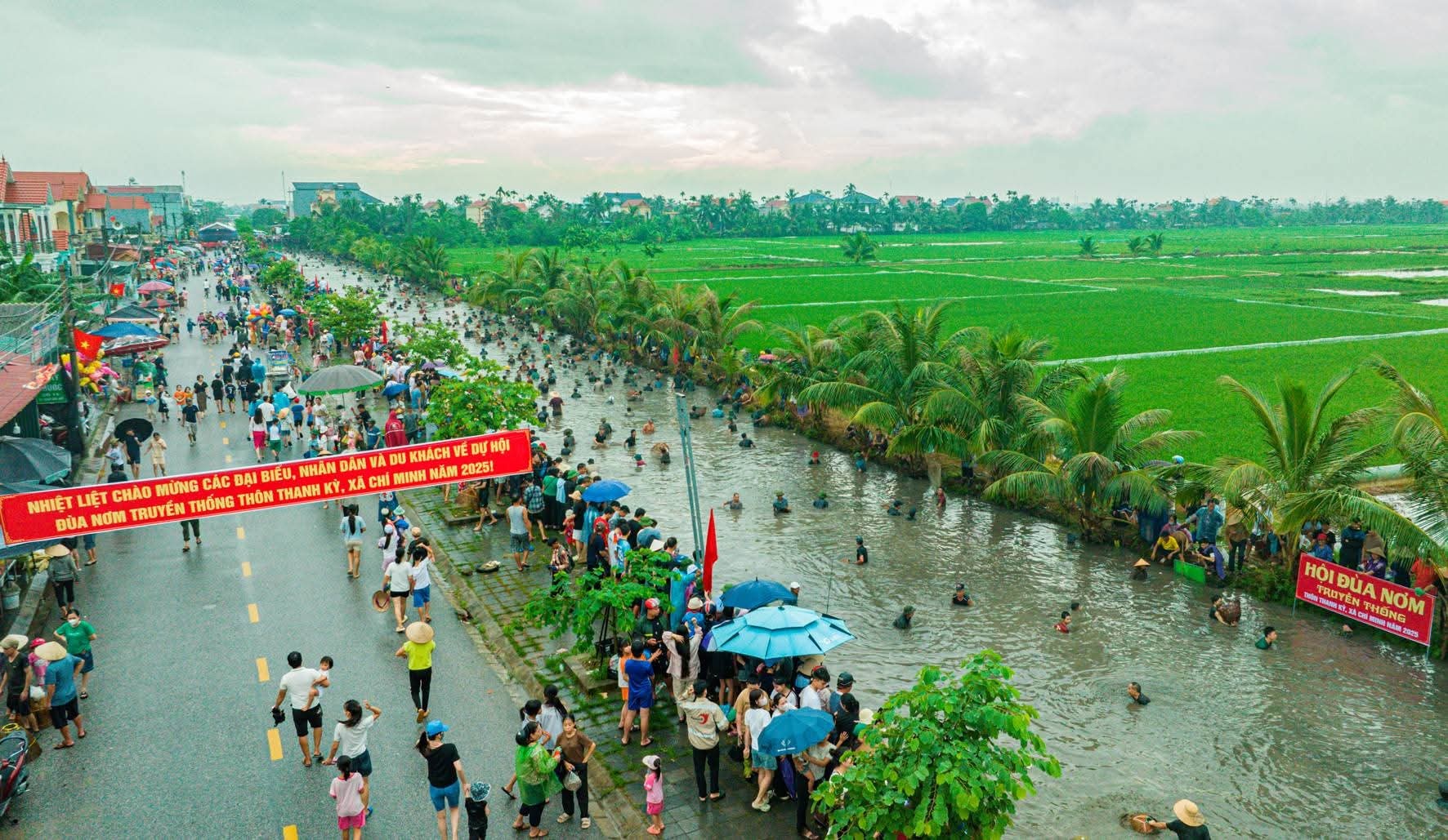 Rộn rã hội đùa nơm xã Chí Minh ở Hải Phòng Rộn rã hội đùa nơm xã Chí Minh ở Hải Phòng
