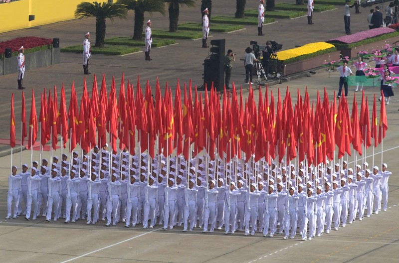 Khối Quốc kỳ - Đảng kỳ. Nguồn: VGP.