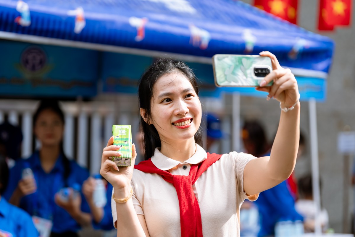 Vinamilk hòa nhịp cùng triệu trái tim mừng 80 năm Quốc khánh