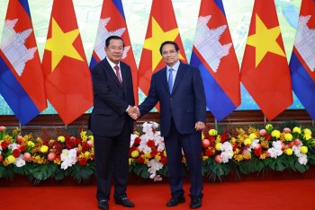 Phiên bản chính thức của 555Win Phạm Minh Chính hội kiến Chủ tịch Thượng viện Campuchia Hun Sen