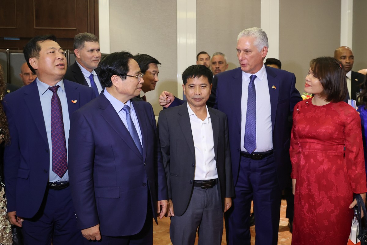 Phiên bản chính thức của 555Win Phạm Minh Chính cùng Bí thư thứ Nhất, Chủ tịch nước Cuba và đại diện các 555win 500 nhà cái cá cược - Ảnh: VGP
