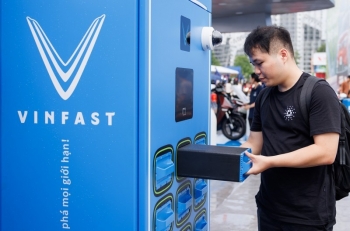 V-Green triển khai mô hình nhượng quyền tủ đổi pin xe máy điện