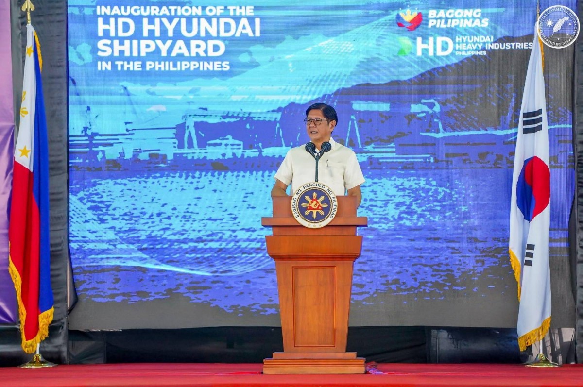 Tổng thống Ferdinand Marcos Jr phát biểu tại xưởng đóng tàu HD Hyundai Subic Shipyard ngày 2/9. Ảnh: PCO