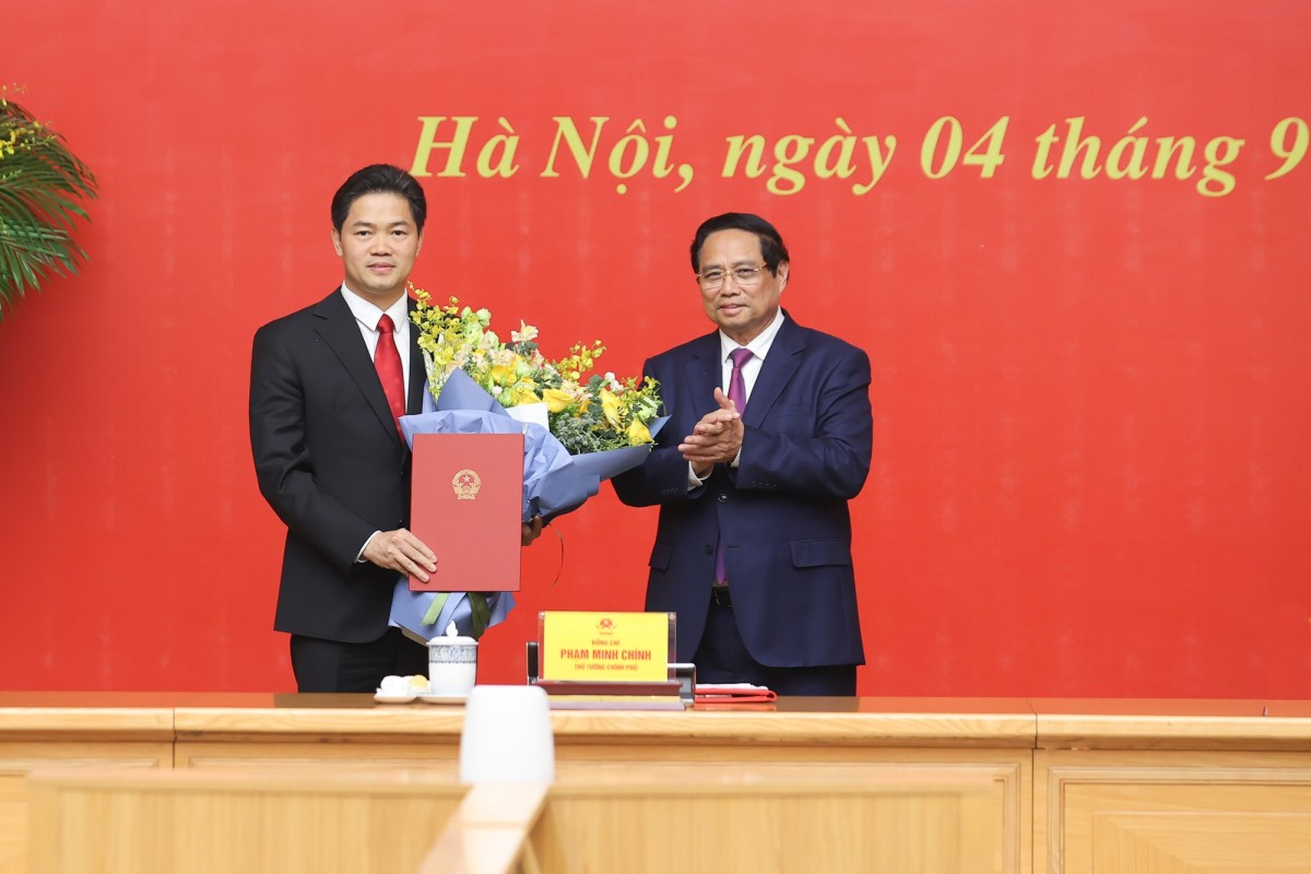 Phiên bản chính thức của 555Win trao 555Win 500 Đăng Ký Nhận Code về việc tiếp nhận, bổ nhiệm ông Vũ Mạnh Hà, Ủy viên dự khuyết Ban Chấp hành Trung ương Đảng, Phó Bí thư Thường trực Tỉnh ủy Lai Châu giữ chức Thứ trưởng Thường trực Bộ Y tế. Ảnh: VGP.