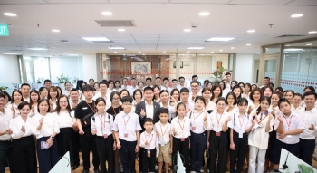 Quỹ Ươm mầm ước mơ SeABank nhận đỡ đầu thêm 10 học sinh nghèo hiếu học