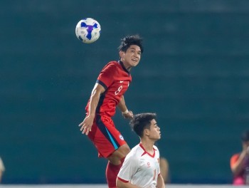 U23 Việt Nam đứng nhất bảng C sau chiến thắng Singapore
