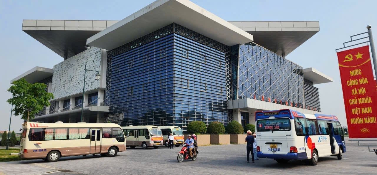 Hải Phòng đưa đón miễn phí tham quan triển lãm 80 năm thành tựu đất nước