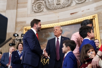 Phó Tổng thống Mỹ: ‘Ông Trump gần như không nghỉ ngơi’