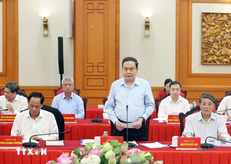 Chủ tịch Quốc hội Trần Thanh Mẫn phát biểu tại buổi làm việc. Ảnh: TTXVN.
