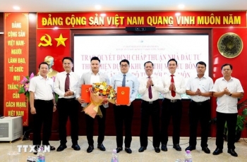 Khánh Hòa trao quyết định chấp thuận nhà đầu tư 2 dự án đô thị hơn 65.000 tỷ đồng