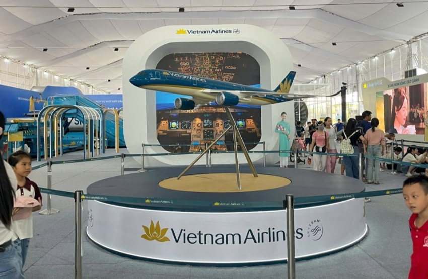 dau an cua vietnam airlines tai trien lam 80 nam thanh tuu dat nuoc