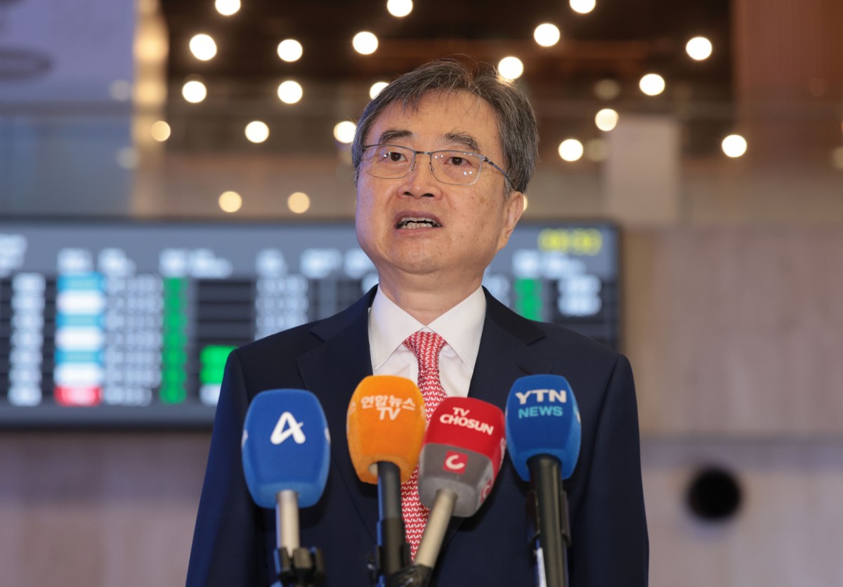 Ngoại trưởng Hàn Quốc Cho Hyun phát biểu tại sân bay Gimpo ngày 17/9. Ảnh: Yonhap