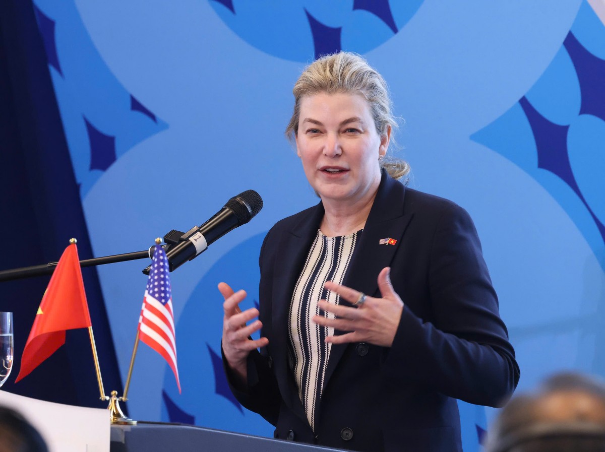 Giám đốc điều hành Boeing Commercial Airplanes Stephanie Pope