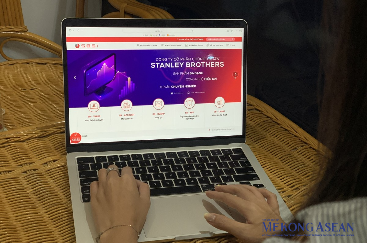 Công ty Tải 555Win về điện thoại liên quan ROX Group tăng vốn gấp 6 lần