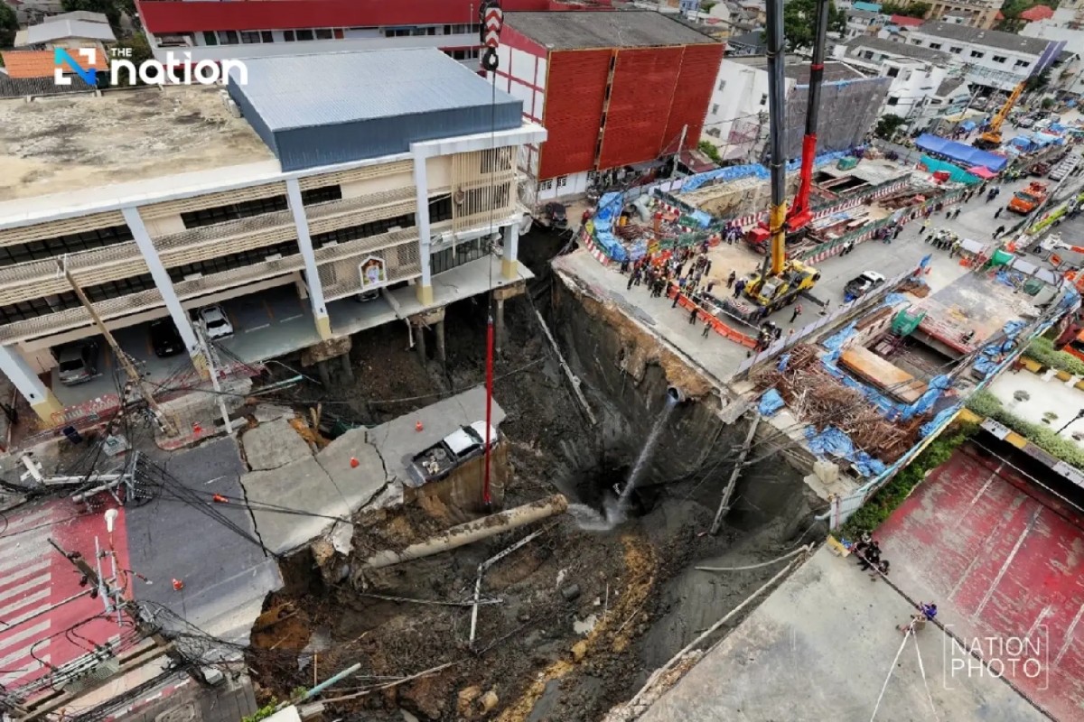 Khu vực xảy ra sự cố trùng với công trình ngầm thuộc dự án metro do Cơ quan Đường sắt Đô thị Thái Lan (MRTA) quản lý. Ảnh: Nation Thailand