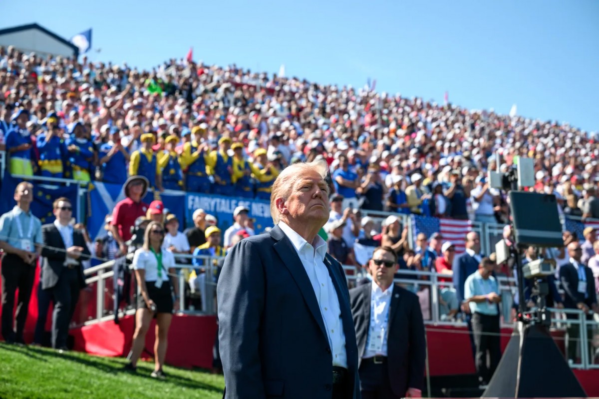 Tổng thống Mỹ Donald Trump tại sân golf Bethpage Black Course ở New York ngày 26/9. Ảnh: Nhà Trắng